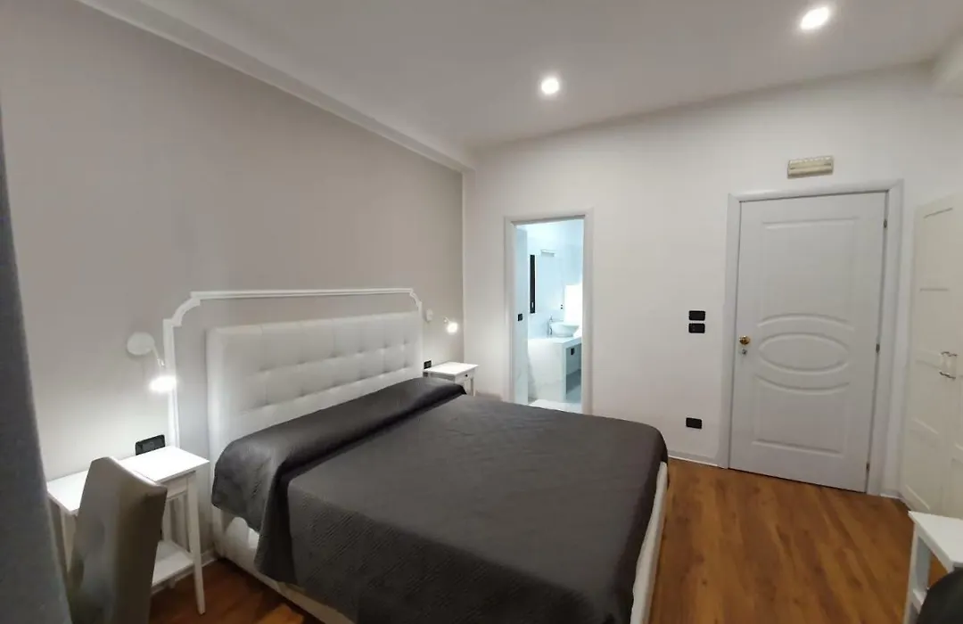 Guest House Piazza Carmine-1